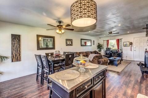 3748 W Echo Ln, Phoenix, AZ 85051 photo 8