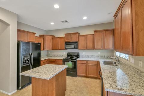 1498 Elgin St, Gilbert, AZ 85295 photo 2