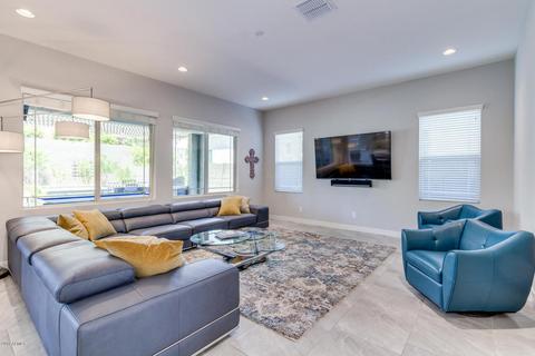 4512 E Walter Way, Phoenix, AZ 85050 photo 6
