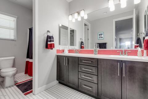 4512 E Walter Way, Phoenix, AZ 85050 photo 23