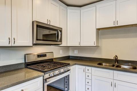 744 E Desert Dr S, Phoenix, AZ 85042 photo 8
