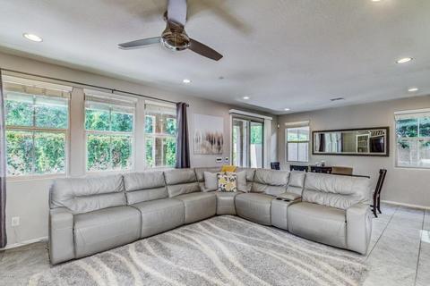 4729 E Betty Elyse Ln, Phoenix, AZ 85032 photo 5
