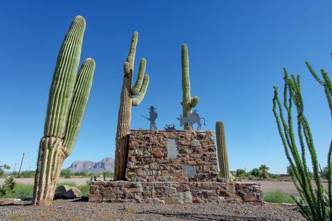 1022 W Escondido Ct, Apache Junction, AZ 85120 photo 21