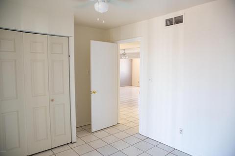 7515 W Mitchell Dr, Phoenix, AZ 85033 photo 16
