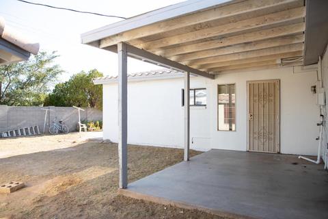 7515 W Mitchell Dr, Phoenix, AZ 85033 photo 23