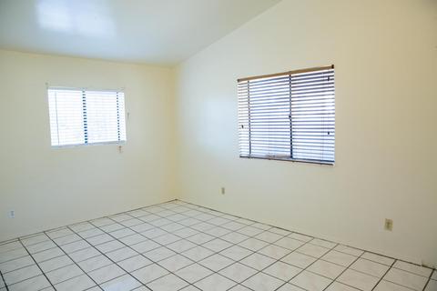 7515 W Mitchell Dr, Phoenix, AZ 85033 photo 14