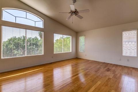 1335 E Thistle Landing Dr, Phoenix, AZ 85048 photo 10