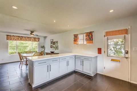 506 E Broadmor Dr, Tempe, AZ 85282 photo 3