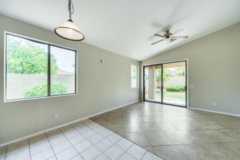 2453 E Glass Ln, Phoenix, AZ 85042 photo 17