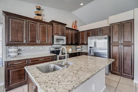 2466 S Rowen --, Mesa, AZ 85209 photo 9