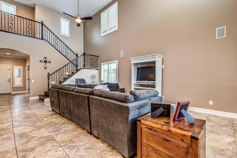 3044 E Maplewood St, Gilbert, AZ 85297 photo 9