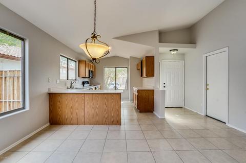 8022 S 26th St, Phoenix, AZ 85042 photo 2