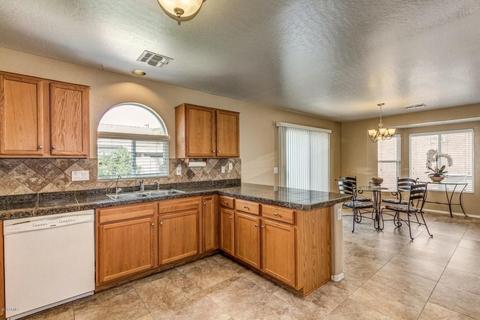 6722 E Rollins St, Mesa, AZ 85215 photo 8