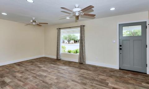 2114 E Mitchell Dr, Phoenix, AZ 85016 photo 3