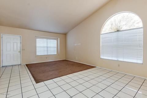 725 W Hackamore St, Gilbert, AZ 85233 photo 5
