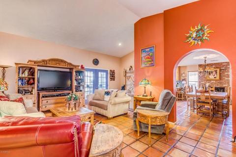 420 E Melody Ln, Gilbert, AZ 85234 photo 3