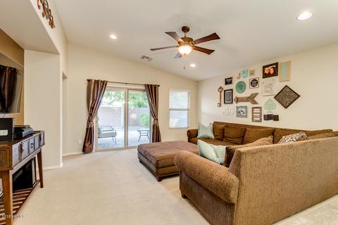 2218 E Gillcrest Rd, Gilbert, AZ 85298 photo 13