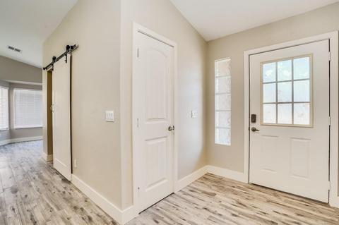 2614 E Dolphin Ave, Mesa, AZ 85204 photo 2