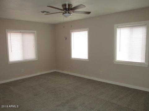 921 E Amelia Ave, Phoenix, AZ 85014 photo 2