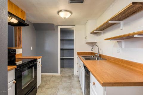 3424 W Echo Ln, Phoenix, AZ 85051 photo 5