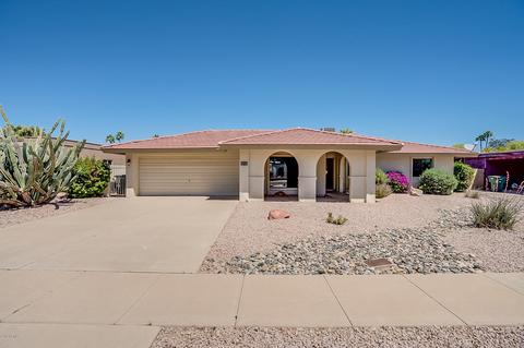3744 E Yucca St, Phoenix, AZ 85028 photo 1