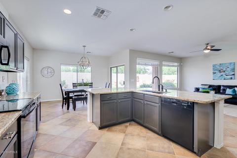 10028 E Lakeview Cir, Mesa, AZ 85209 photo 15