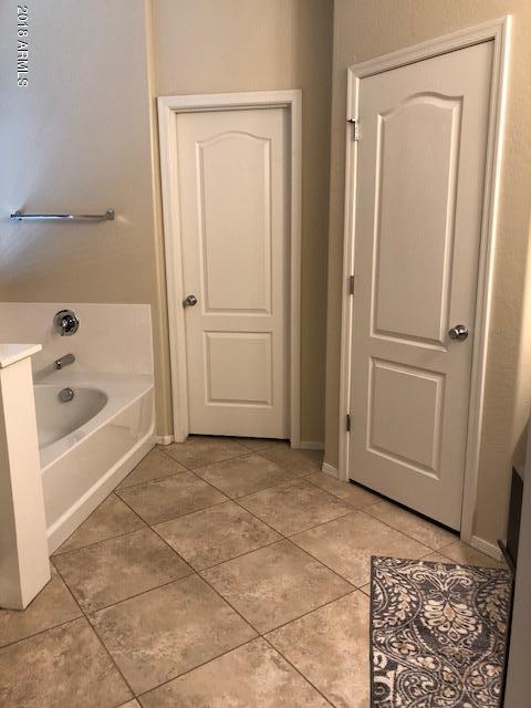 3430 E Desert Ln, Gilbert, AZ 85234 photo 20
