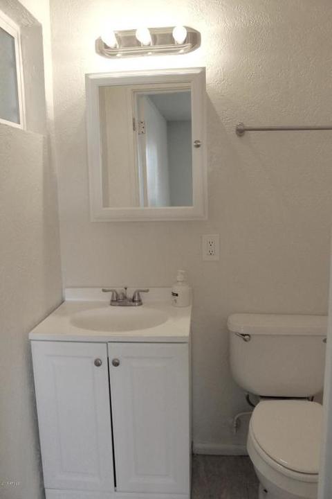 2933 W Echo Ln, Phoenix, AZ 85051 photo 15