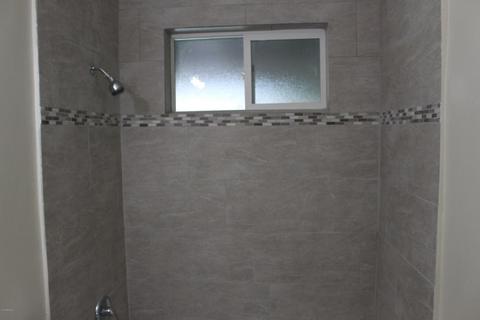 2933 W Echo Ln, Phoenix, AZ 85051 photo 8