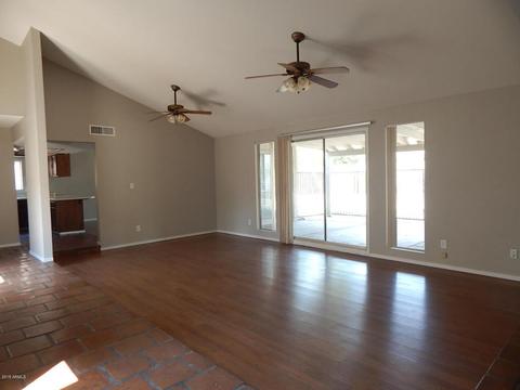 2430 W Crocus Dr, Phoenix, AZ 85023 photo 4