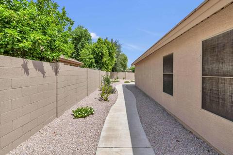 2082 E Smoke Tree Rd, Gilbert, AZ 85296 photo 32