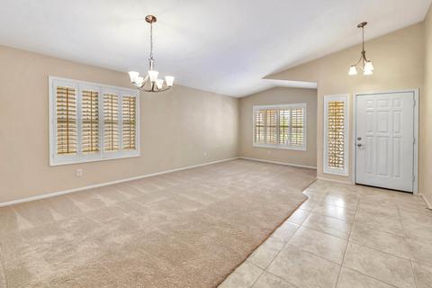 2082 E Smoke Tree Rd, Gilbert, AZ 85296 photo 5