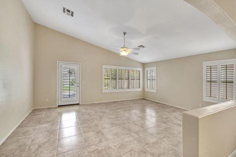 2082 E Smoke Tree Rd, Gilbert, AZ 85296 photo 7