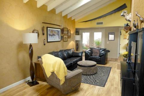 2084 E Alameda Dr, Tempe, AZ 85282 photo 5