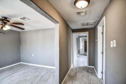 4219 S 9th St, Phoenix, AZ 85040 photo 3