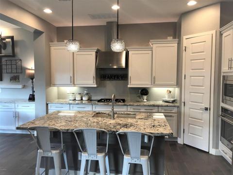 2233 E Tomahawk Dr, Gilbert, AZ 85298 photo 8