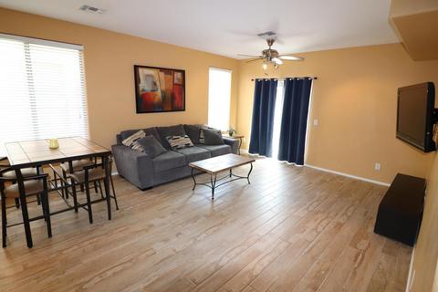 1910 E Del Rio St, Gilbert, AZ 85295 photo 4