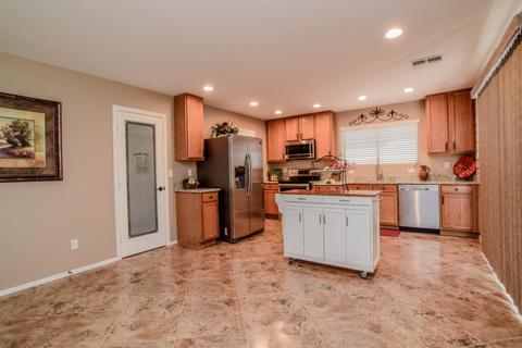 3084 E Michelle Way, Gilbert, AZ 85234 photo 5