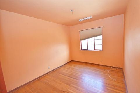 61 E Valencia Dr, Phoenix, AZ 85042 photo 5
