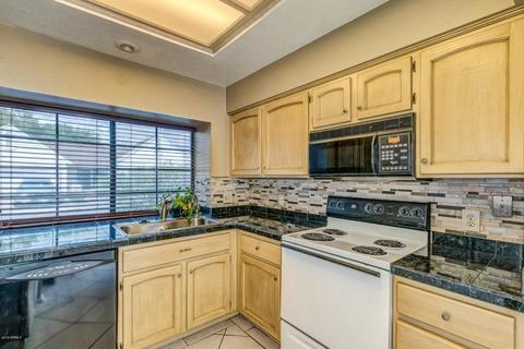 3305 E Topeka Dr, Phoenix, AZ 85050 photo 6