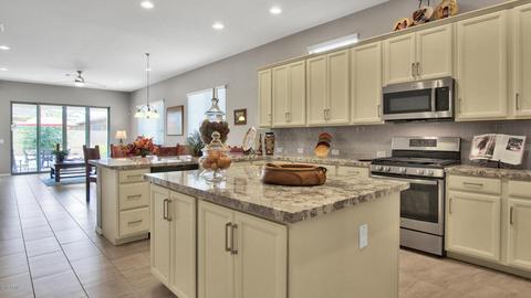 3047 E Austin Dr, Gilbert, AZ 85296 photo 4