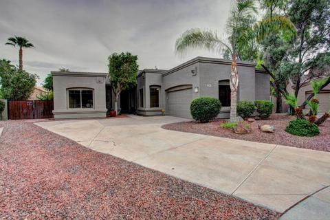 559 S Brett St, Gilbert, AZ 85296 photo 1