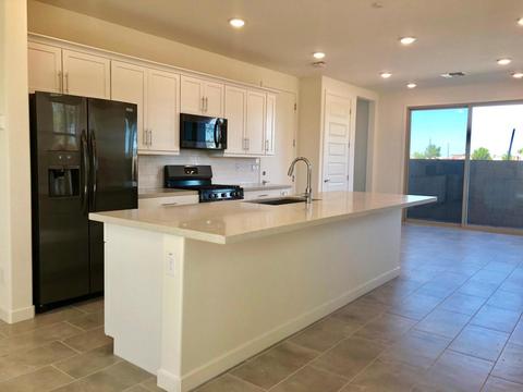 659 N Abalone Dr, Gilbert, AZ 85233 photo 4