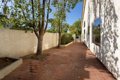 5030 E Vaughn Dr, Phoenix, AZ 85044 photo 32