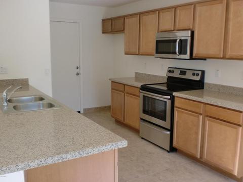 5629 S 10th Dr, Phoenix, AZ 85041 photo 5