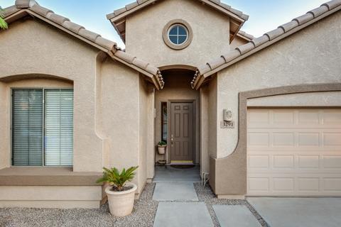 3291 E Canyon Creek Dr, Gilbert, AZ 85295 photo 4