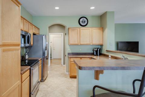 3291 E Canyon Creek Dr, Gilbert, AZ 85295 photo 12
