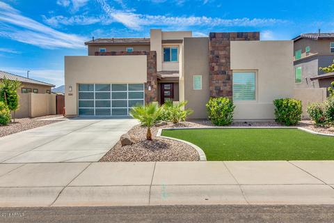 3321 E Orleans Dr, Gilbert, AZ 85298 photo 2