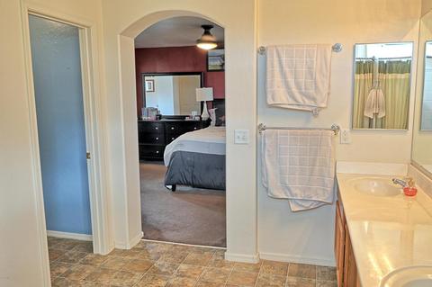 1561 S Hawk Ct, Gilbert, AZ 85296 photo 32