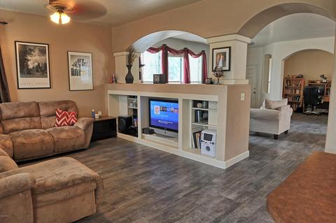 1561 S Hawk Ct, Gilbert, AZ 85296 photo 9